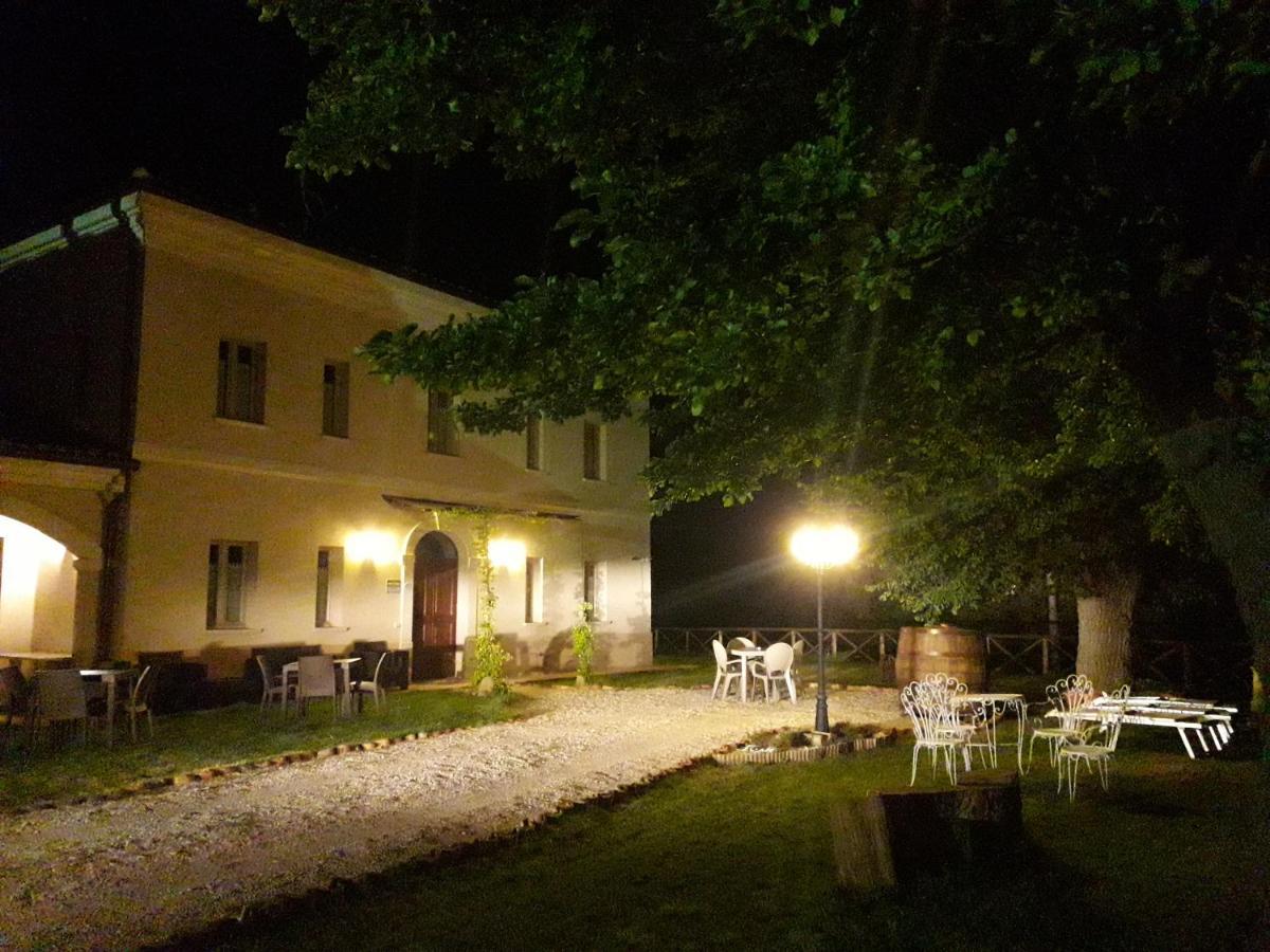 Villa Marietta Country House - Marche Montemaggiore al Metauro Kültér fotó