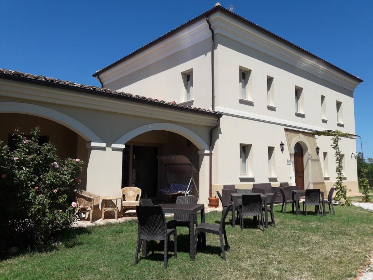 Villa Marietta Country House - Marche Montemaggiore al Metauro Kültér fotó
