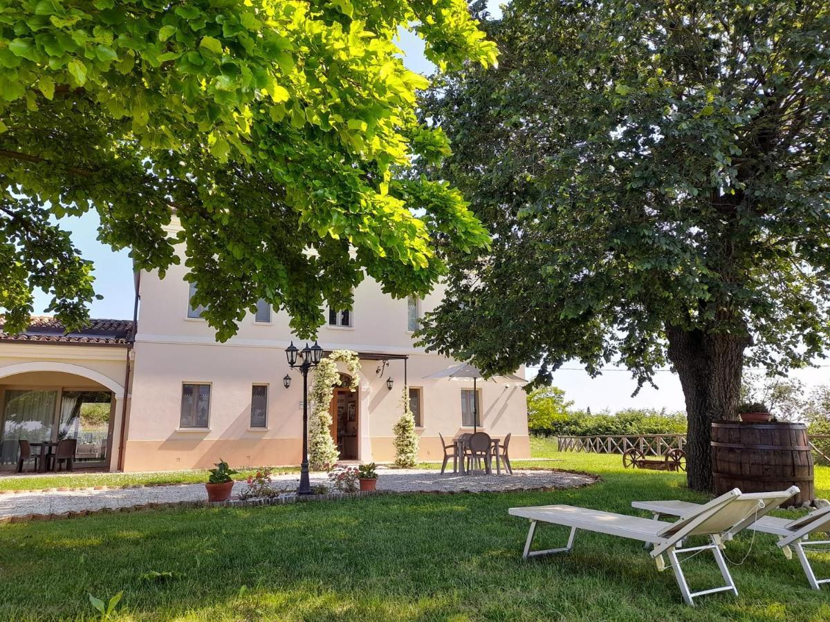 Villa Marietta Country House - Marche Montemaggiore al Metauro Kültér fotó
