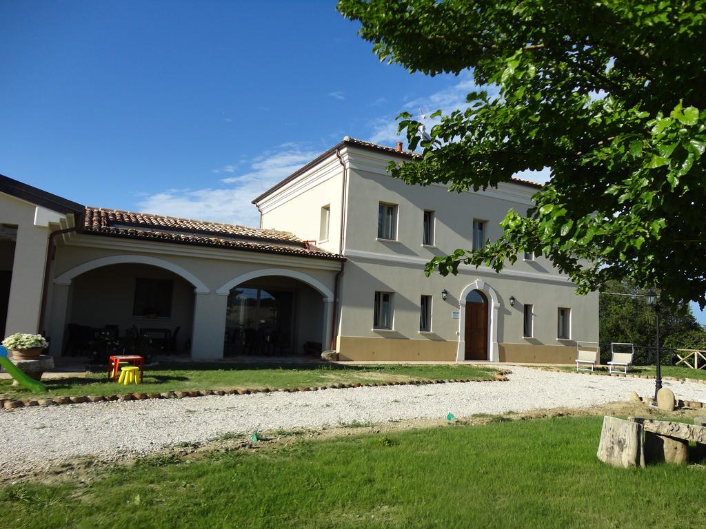 Villa Marietta Country House - Marche Montemaggiore al Metauro Kültér fotó