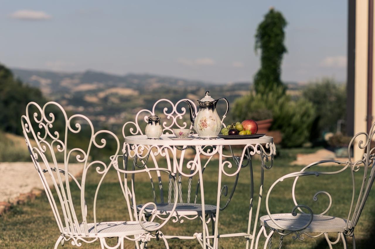 Villa Marietta Country House - Marche Montemaggiore al Metauro Kültér fotó